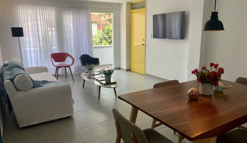 Apartamento City, 2 habitaciones, balcón (301)