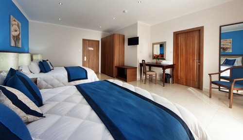 Habitación cuádruple, vistas al mar