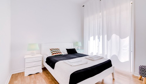 Quarto casal, 1 cama de casal, banheiro compartilhado (II) -Tio Toi 6