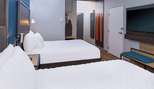 Habitación estándar, 2 camas de matrimonio, accesible para personas con discapacidad, bañera