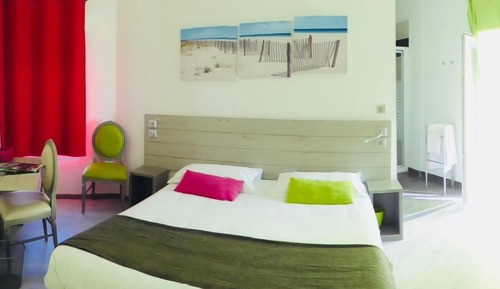 Habitación doble, terraza, vistas al puerto