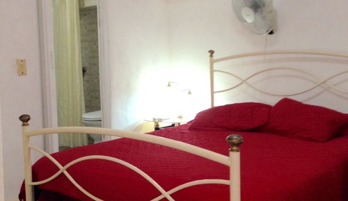 Habitación doble, baño privado