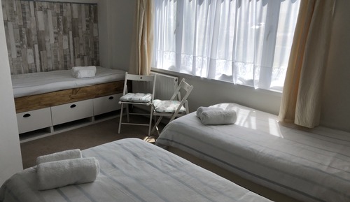 Habitación estándar con 2 camas individuales