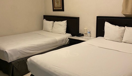 Habitación cuádruple básica