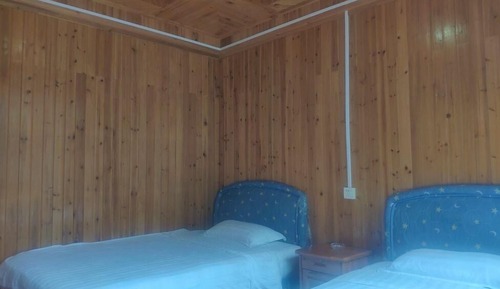 Habitación con 2 camas individuales