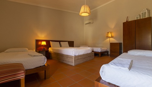Habitación familiar, varias camas