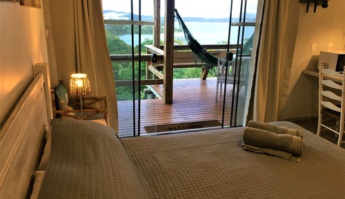 Bungalow romántico, bañera de hidromasaje, vistas al mar (Sagitário)