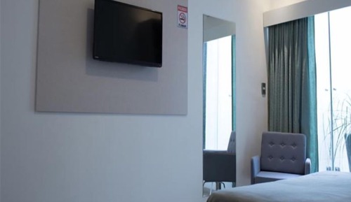 Habitación básica con 1 cama doble o 2 individuales