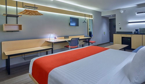 Habitación superior, 1 cama de matrimonio grande con sofá cama, no fumadores