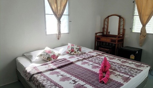 One Bedroom Chalet (Fan)