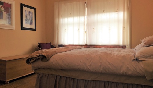Habitación Confort doble, 1 cama doble, vistas al jardín