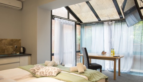 Habitación, vistas al jardín