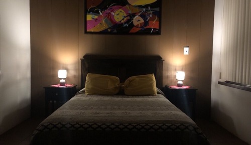 Habitación básica con 1 cama doble o 2 individuales