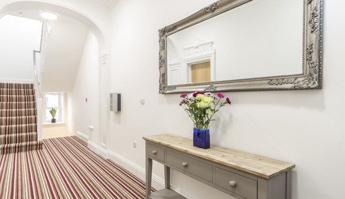 1 Bed - Below Deck