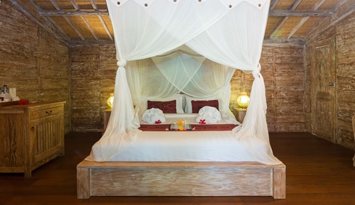 Joglo Double Bed