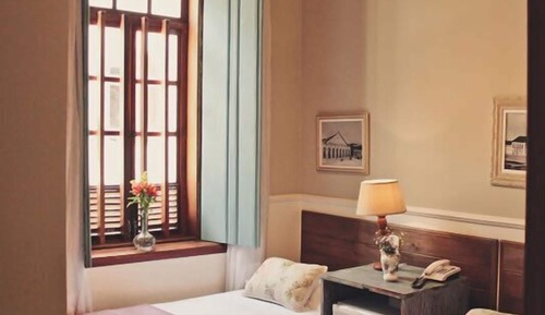 Habitación estándar con 1 cama doble o 2 individuales