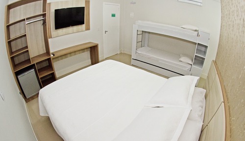 Quarto quíntuplo