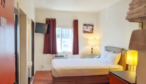 Habitación Confort, 1 cama doble, no fumadores, baño compartido (19)
