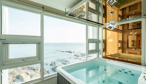 Ocean View Spa B7