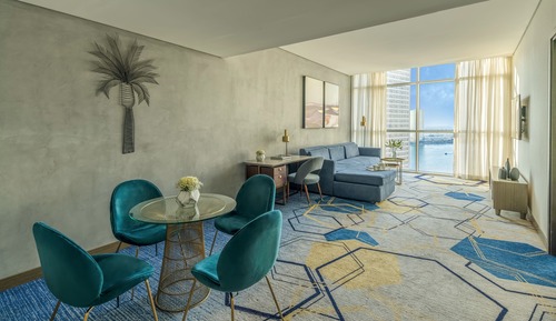 Suite ejecutiva, 1 cama de matrimonio grande, vistas a la ciudad