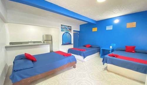 Habitación cuádruple estándar, varias camas