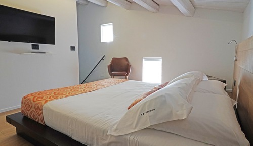 Habitación de diseño (Oriente)