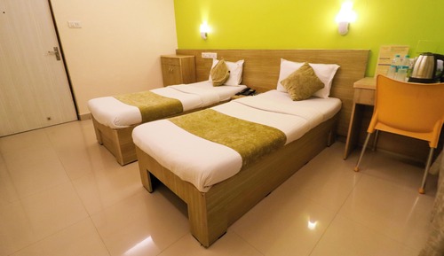 Habitación estándar con 1 cama doble o 2 individuales