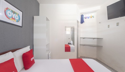 Habitación triple (1 Double bed + 1 Single bed)