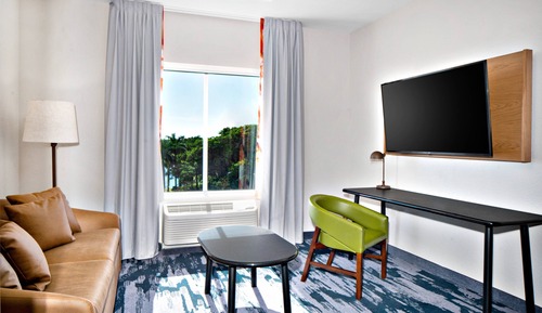 Suite estudio, 1 cama de matrimonio grande con sofá cama (Hearing Accessible)
