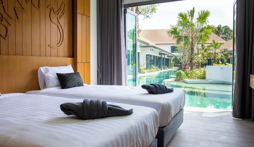 Premier 2 Bedroom Pool Access