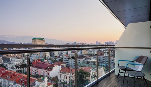 Habitación Deluxe, 1 cama de matrimonio grande, balcón, vistas a la ciudad