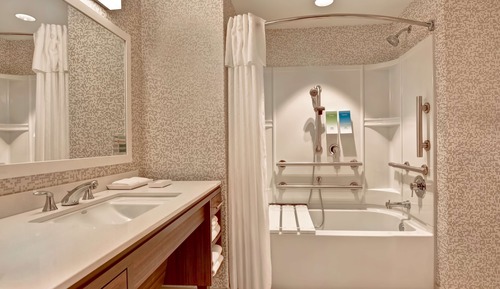Suite Business, 1 cama de matrimonio grande, bañera (Mobility & Hearing)