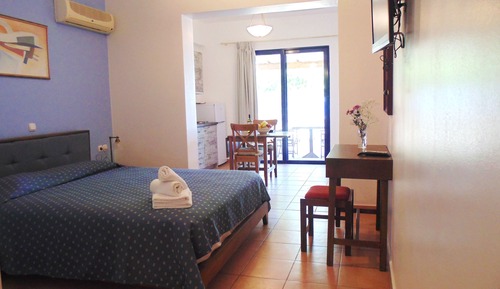 Estudio superior, vistas al mar, planta baja