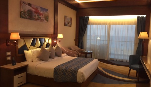 Suite Sea Side View