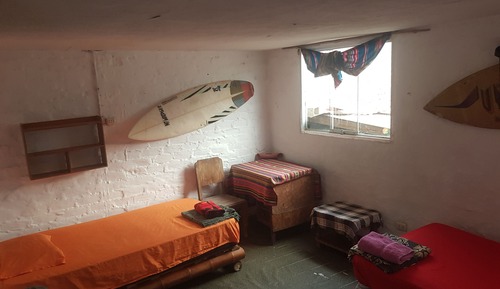 Habitación con 2 camas individuales