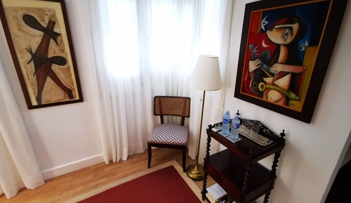 Habitación de lujo con 1 cama doble o 2 individuales