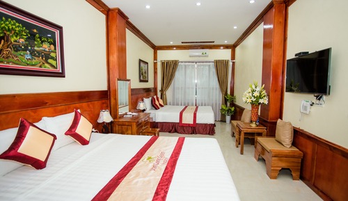 Habitación familiar, 2 camas de matrimonio, no fumadores, vistas a la montaña