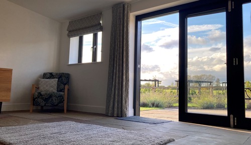 Casa de campo, baño privado, vistas al patio (Premium two bedroom)