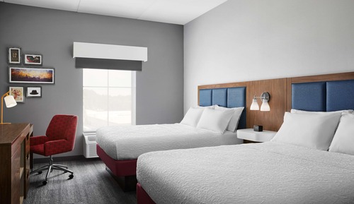 Habitación, 2 camas de matrimonio, accesible para personas con discapacidad (Hearing)