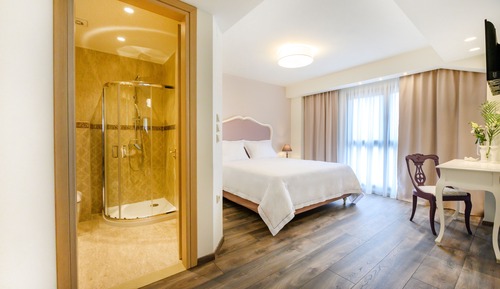Suite familiar