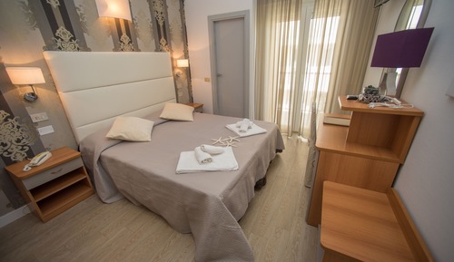 Habitación Deluxe con 1 cama doble o 2 individuales