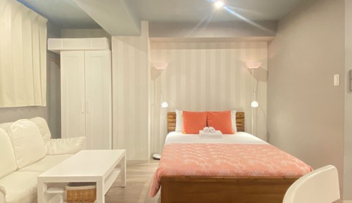 Estudio superior, 1 cama doble, no fumadores, frigorífico y microondas