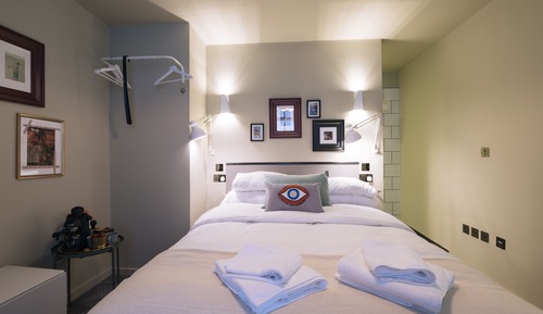 Double Room (Lower Ground)