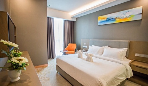 Habitación Deluxe, 1 cama de matrimonio grande, no fumadores, vistas a la ciudad