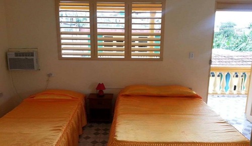Habitación triple clásica