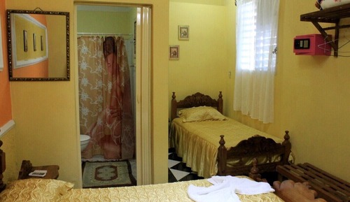 Habitación triple clásica