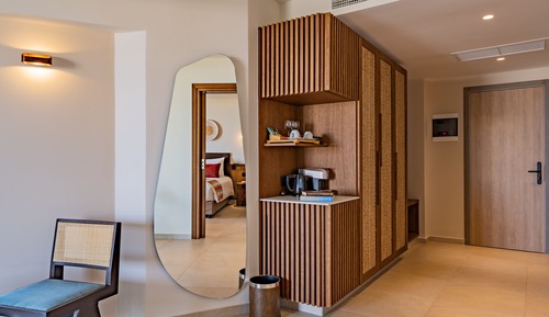 Ambassador Junior Suite