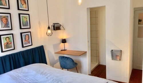 Habitación básica, baño compartido