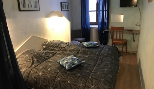 Habitación con 2 camas individuales