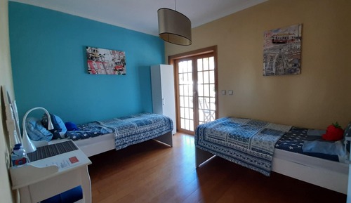 Habitación económica con 2 camas individuales